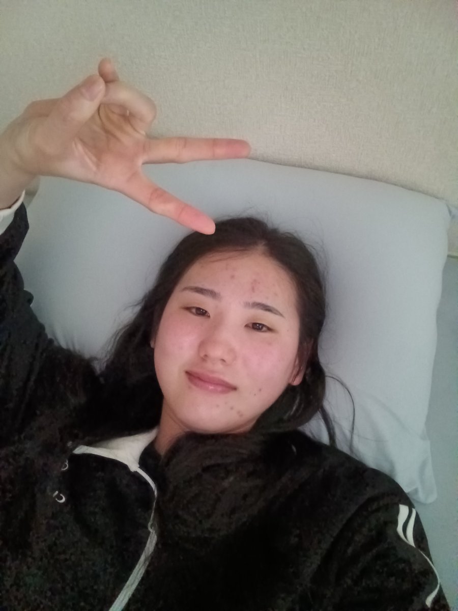 Mayu141112's tweet photo. おはようございます！
４連勤目！
やっと連勤終わる！！
#おはようございます
#バイト
#頑張ります https://t.co/YSZVk6O5oy