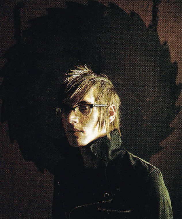 frnksource's tweet photo. My Chemical Romance by Daragh McDonagh for Revolver Magazine, 2005, my scans. https://t.co/NKK78SKque