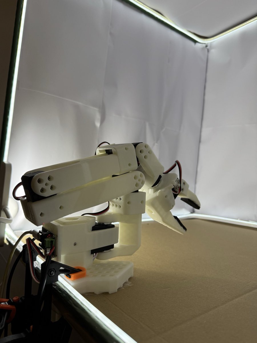 zerotorobots's tweet photo. Next up: Preparing my SO-101 for autonomous tasks. 🤖

Built a simple white workspace to reduce visual distractions and create a more consistent environment for training.

Let’s see how well it works! 📦 https://t.co/1RqT9hZGh3