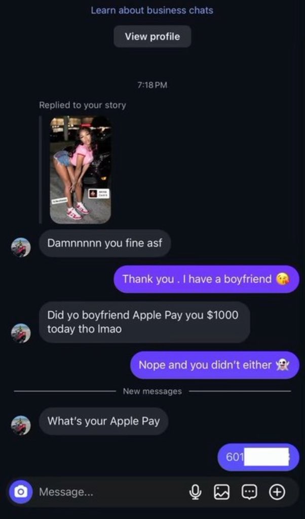 realmfpriya's tweet photo. Tf he thought??😂😂😂 Ngga bye! https://t.co/qZtZU7GmbM