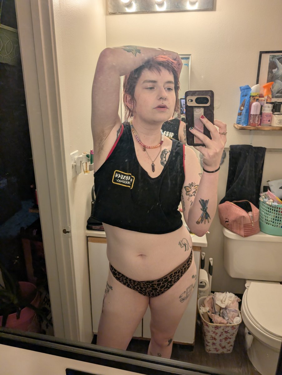 ande_rodginous's tweet photo. some drunk mirror nudes from after the bar last night 😘 who thinks I should try to go live on OF again tonight after therapy? 🤔🪩 trying to decide if it's even worth it anymore, when all y'all men just wanna sit here &amp; watch me for nickels on the hour 🤔🪩🤔 https://t.co/5SLmAGDaPd
