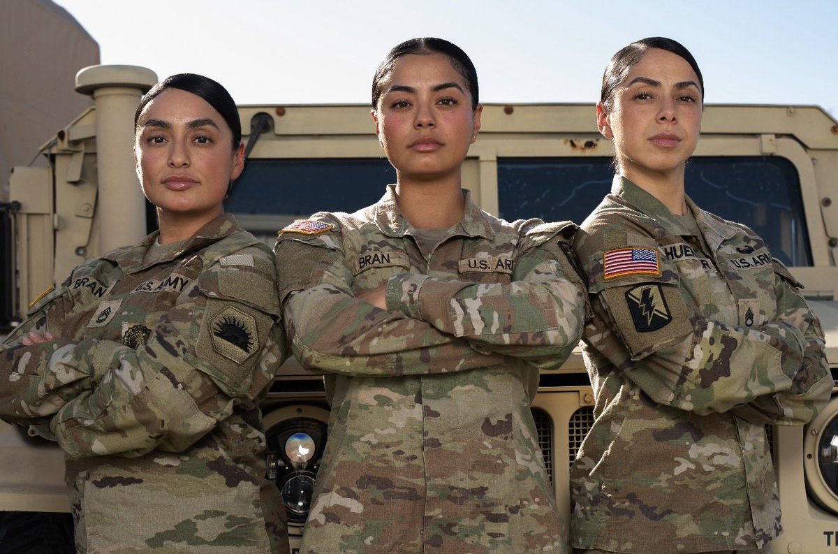 CaArmyGuard's tweet photo. First-generation Americans, serving together in the CA ARNG. Karla is a 42A and works full-time as a Budget Analyst. Jessica is a 15P and works tull-time at the Discovery Youth Challenge program. Susy is a 31B and is a Recruiting &amp; Retention NCO. https://t.co/XMIDNQauGM