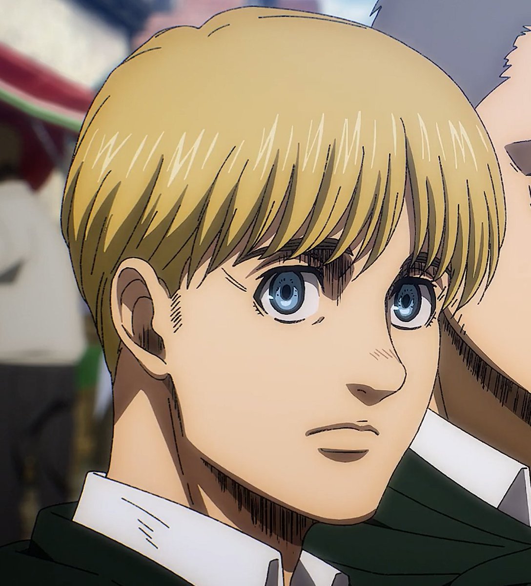 rosehollow_amor's tweet photo. The last time Annie sees Armin before the crystal and first time after it https://t.co/tyI1AXMTpo