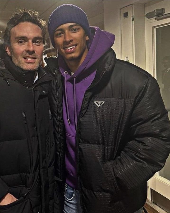 isaguehita's tweet photo. Jude looks so good in purple he should honestly wear it more often https://t.co/yKkmLEBpMa