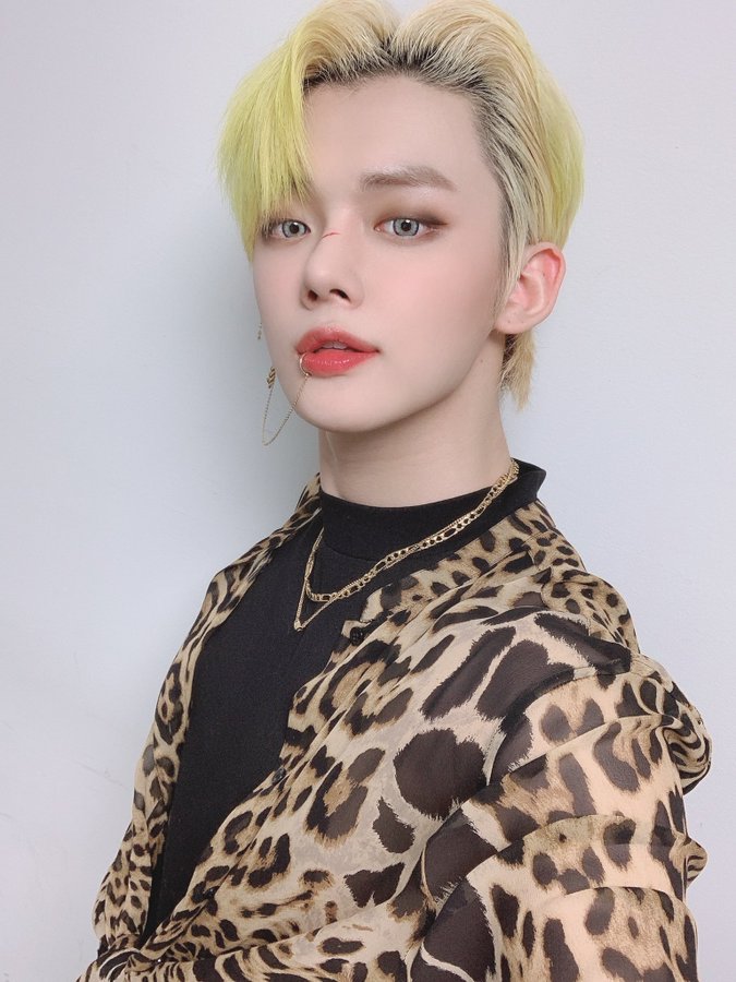ocyeanely's tweet photo. mi estilo es más como un puma uno que se esconde entre las cortinas de la oscuridad que #𝟺𝟺𝟺ʼオ·𝐶ove̤ɳ ha creado con tanta facilidad, si me dejo llevar es porque quiero experimentar #𝚙u𝕣plᥱꕀթo𝕚so͟n.

𝕪e’r𝕚m ’𝑠 𓄲   ׁ  𓂂  󠁯•󠁏󠁏 𝖉raᵯa https://t.co/KElWKYPW6d