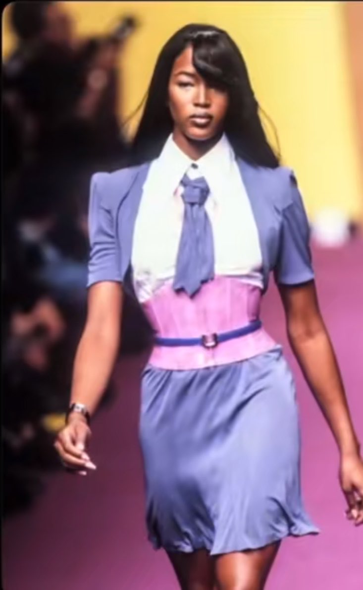 sassymelanin's tweet photo. For the fashion girlies, Temi’s stylist shares the inspiration for her look😍 https://t.co/JZ1ZEVTPoz