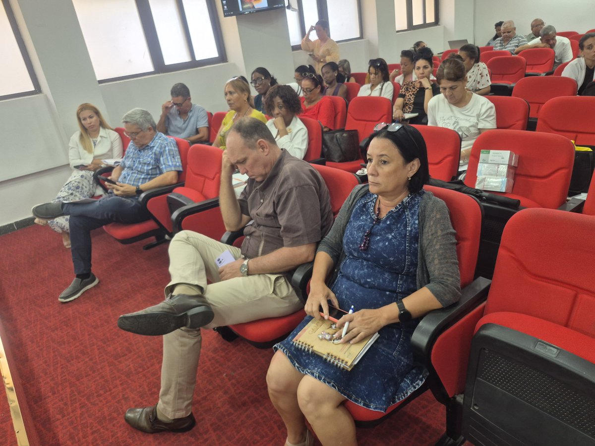 DPSHabana's tweet photo. Evaluamos los indicadores del PAMI junto a directores municipales y de hospitales maternos infantiles. Una jornada de trabajo enfocada en analizar resultados y fortalecer las estrategias para garantizar una atención de excelencia a nuestras madres y niños. 📊👶 #LaHabanaEsSalud https://t.co/EnZvXWPlgr