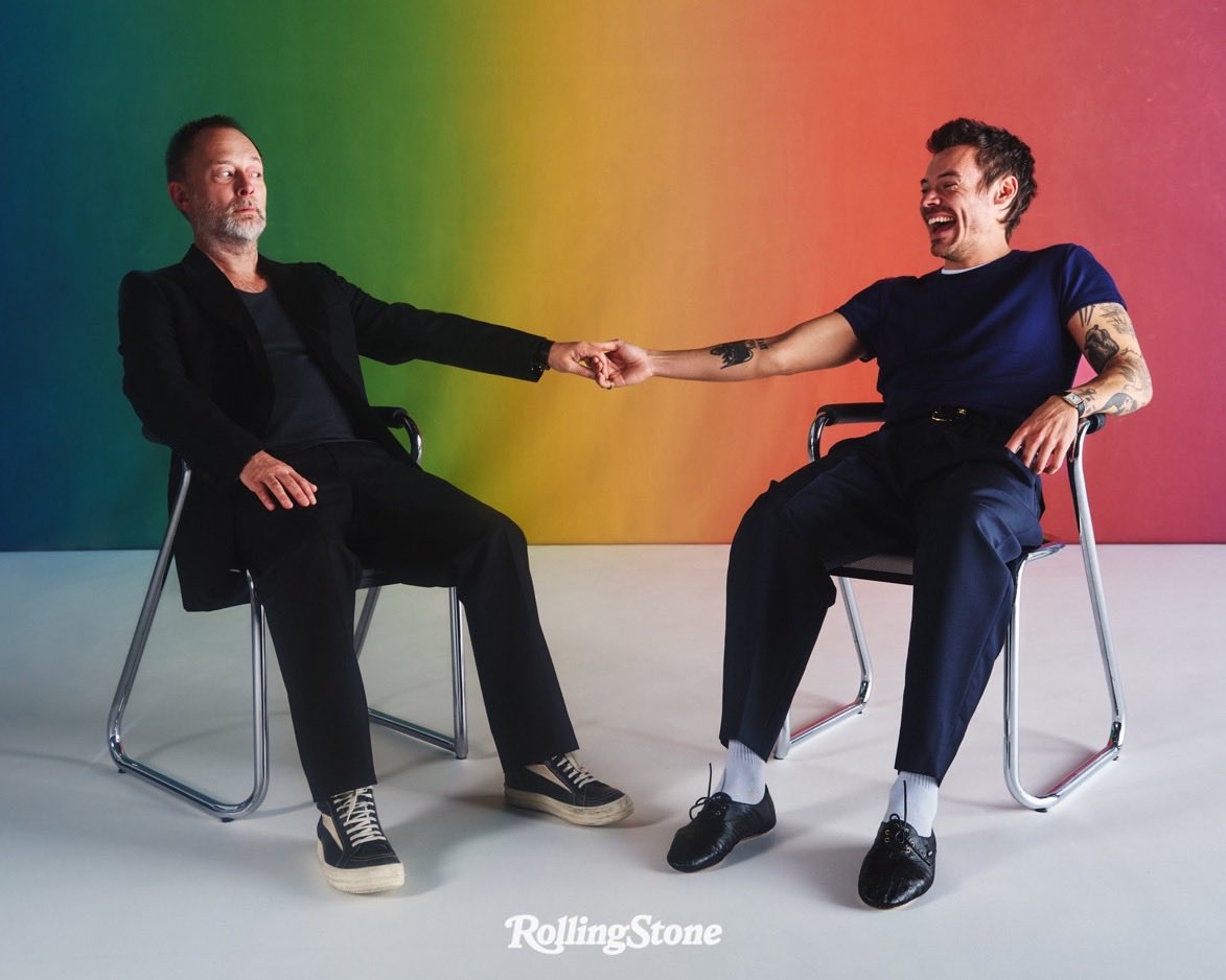 Indie5051's tweet photo. Harry Styles y Thom Yorke fotografiados para Rolling Stone Musicians on Musicians.

📸 Anthony Pham https://t.co/Wnc05nySLk