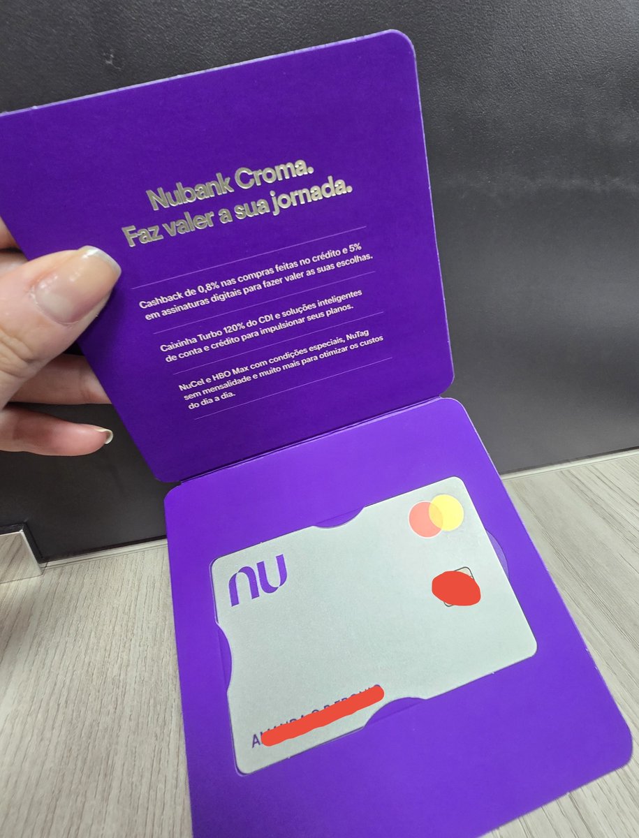 AmandaFronio's tweet photo. @nubank vc arrasa demais ta? Adoreeeeei meu croma... agora rumo ao ultravioleta 🥹🥹 https://t.co/IWocdFEtmZ
