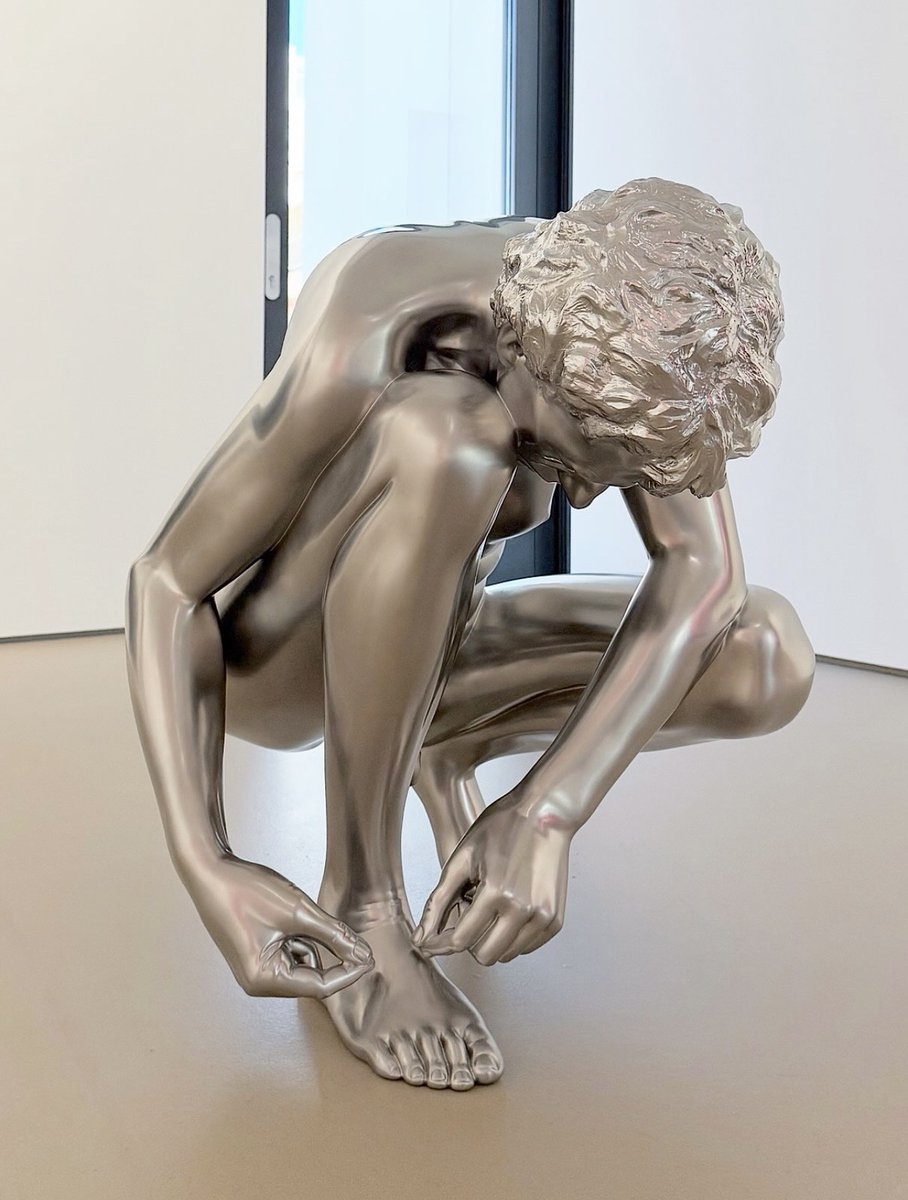 FLAGartNYC's tweet photo. 𝗖𝘂𝗿𝗮𝘁𝗼𝗿𝗶𝗮𝗹 𝗡𝗼𝘁𝗲𝗯𝗼𝗼𝗸: #CharlesRay’s “Shoe Tie,” 2012, reminiscent of the Greco-Roman bronze “Boy with Thorn (Spinario),” ca. 1st century BCE. “Shoe Tie” is included in “The Way We Live Now,” at The George Economou Collection, Athens, through March 2027. https://t.co/9DULSfsIMz