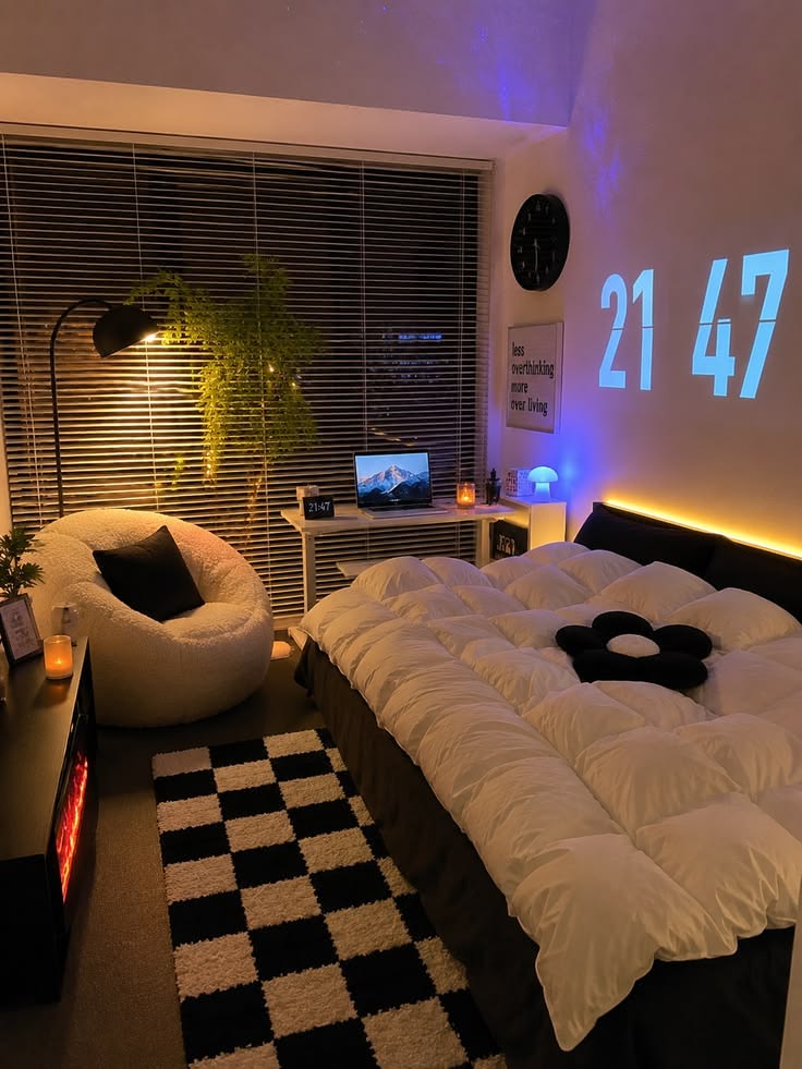 Prime_Asthetic's tweet photo. A better life usually starts with boring nights and unfinished plans. https://t.co/Ym8gNrTdeK