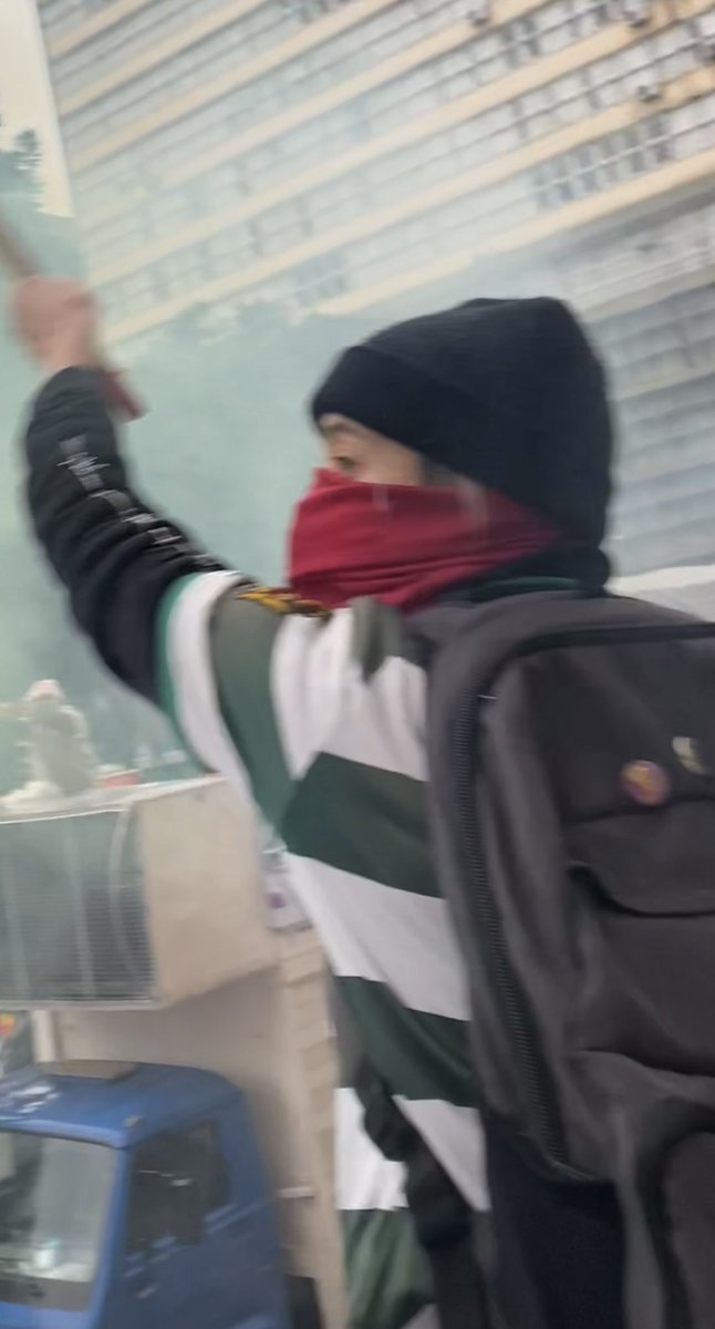 munamunaretto's tweet photo. sempre fui e sempre serei resistência! pau no cu de facho https://t.co/b5nDa5B1I8