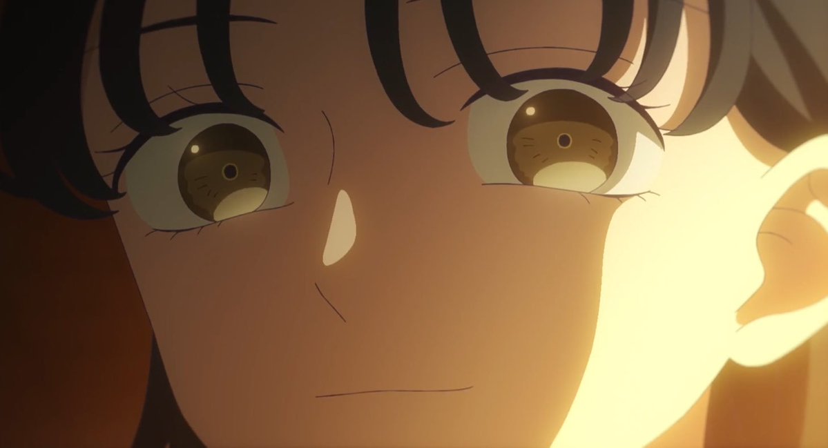 TobiKH23's tweet photo. No hay palabras ni adjetivos que puedan describir el odio que le tengo a esta chica

Sí, Minato se equivocó. Tendría que haberla rechazado y, en ese sentido, estuvo muy mal de su parte. Pero también hay que entender que él tiene un corazón muy frágil, temeroso por lastimar a las personas. Esta perra lo sabe, se dio cuenta de esa debilidad, y decidió manipularla a su favor para hacerlo caer en la trampa

El plan de esta tipa salió exactamente como ella esperaba, y eso hace que me dé todavía más impotencia

Es, de lejos, la mujer más despreciable que he visto en un anime. Y espero de corazón que la caída que tenga sea abismal, porque tengo la corazonada de que, en algún momento, Mirato o Koyun van a terminar de una vez por todas con el dominio que esta zorra tiene sobre todos

Y cuando llegue ese momento, la satisfacción que nos va a generar verlo va a ser imposible de describir, porque ojalá, a partir de ahí, desaparezca y se borre por completo de la historia

A ver, claramente, como personaje construido para ser odiado, cumple perfectamente su función en Koori no Jouheki. Porque tiene una personalidad despreciable, y un ego que arrastra desde que era una niña, algo que hemos podido ver en los flashbacks, utilizando cualquier tipo de manipulación para distorsionar la percepción de los demás, controlarlos y moverlos a su favor, mientras se autoconvence de que lo que hace no tiene nada de malo y que, en realidad, los demás se lo buscaron

Dentro de lo asqueroso que resulta su personalidad, el personaje está muy bien construido, pero llega un punto en el que no querés verla más en, cruzó el límite de lo despreciable