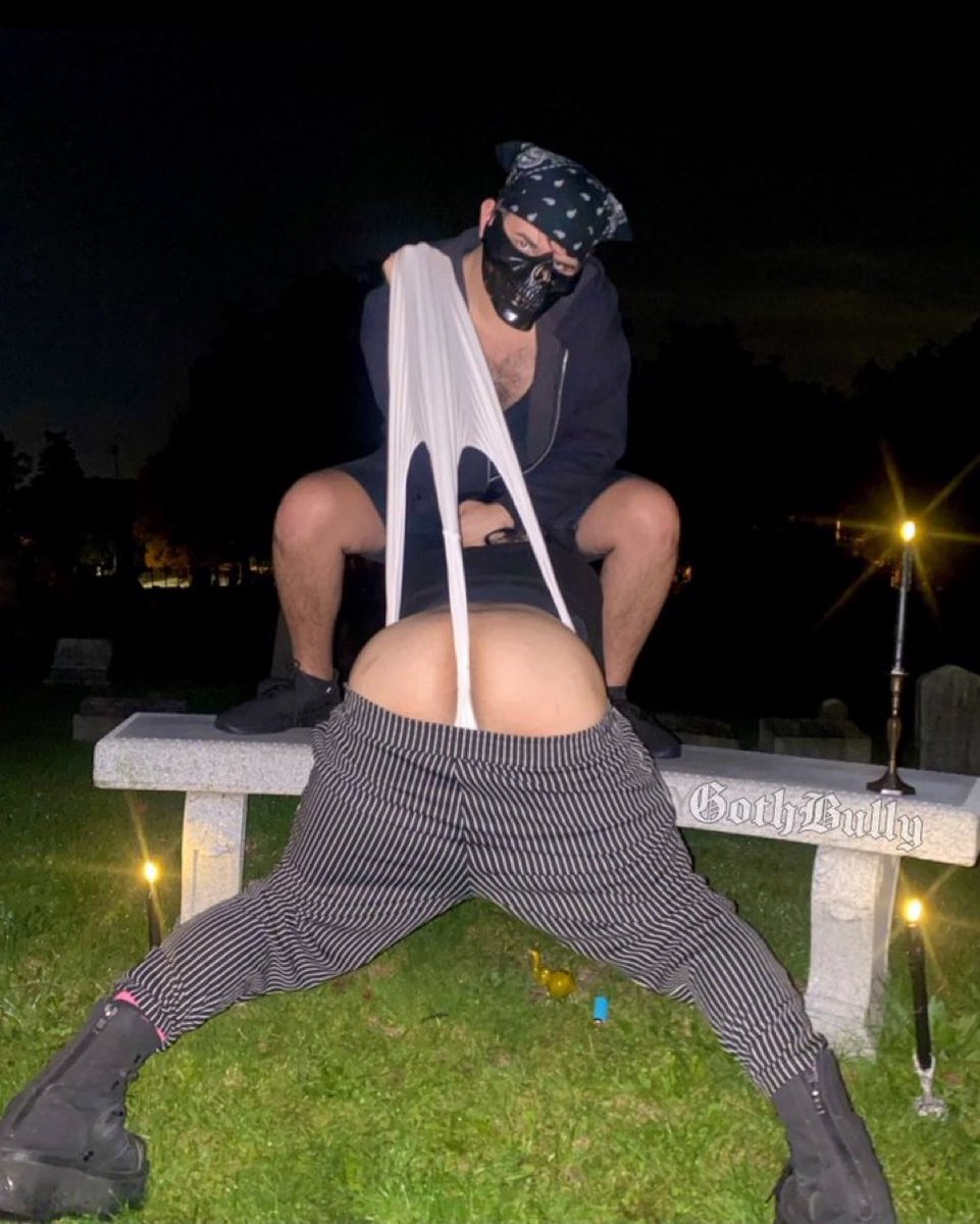 gothbully97 tweet picture