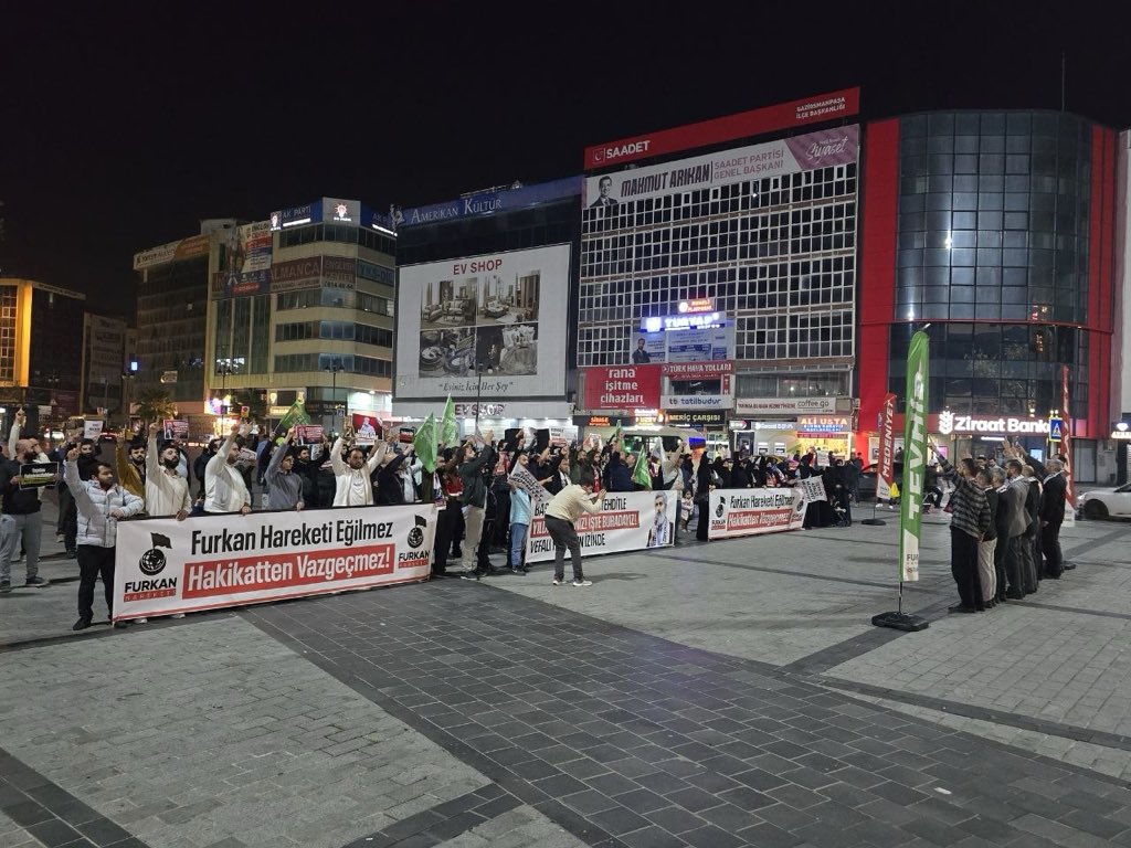 furknharketi's tweet photo. İSTANBULLU KARDEŞLERİMİZİ ALDIK ELHAMDÜLİLLAH! 

İstanbul’da hukuksuz tutuklamalara tepki göstermek için düzenledikleri basın açıklamasında “Talimat Saraydan, Bahsetmeyin Hukuktan!” sloganıyla hukuksuzca tutuklanan ve bugün tahliye edilen 8 kardeşimiz büyük bir coşkuyla karşılandı.

Basın Açıklaması Yapmak Suç Değildir! 

FurkanHareketi Tertemizdir