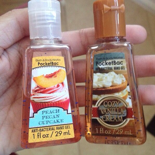 gokinjoworld's tweet photo. i miss when bath and body works hand sanitizers had pretty designs and looked like this https://t.co/ZOfhux0ElO