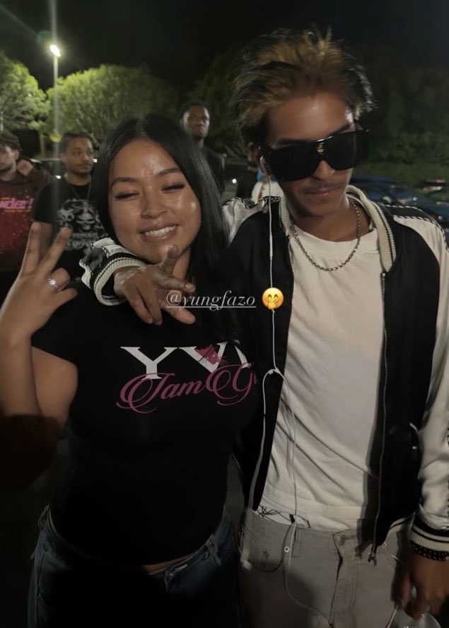 yungvocaloid's tweet photo. My gf sent me pics of her with Tezzus and Yung Fazo last night 🤯 She hasn’t come home yet, I really wanna hear the story of how they met! https://t.co/NbWpve8nzm