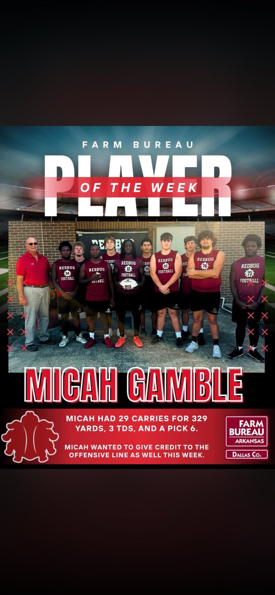 MicahGamble24's tweet photo. I love my guys! Shout out to my O-line. This ball is yours!! @EarlGill10 @RobertMcGheeJr1 @IGBWIGB @ArSportsNet @tctabler @Chedda_Mac @Jcoop06 @GaryGam89883024 https://t.co/n5IWV0Wejf