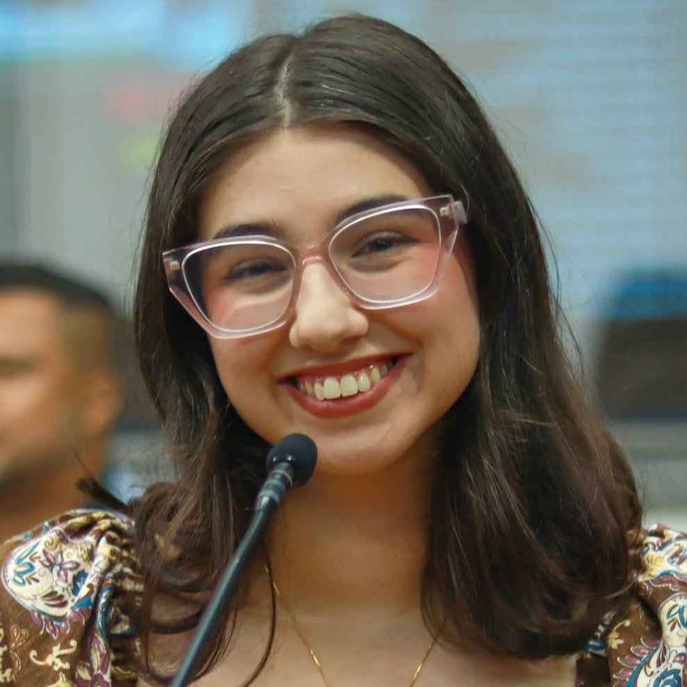 sboficial's tweet photo. ELA FALA MESMO! Sâmia Bomfim coloca Eduarda Campopiano em seu devido lugar após a antifeminista afirmar que vai lutar contra visitas íntimas e saidinha de presos:

“Mas Deputada Estadual não tem poder de atuação em nenhuma dessas pautas. Essa gente não sabe nem o básico.” https://t.co/x8rjPQCoDL
