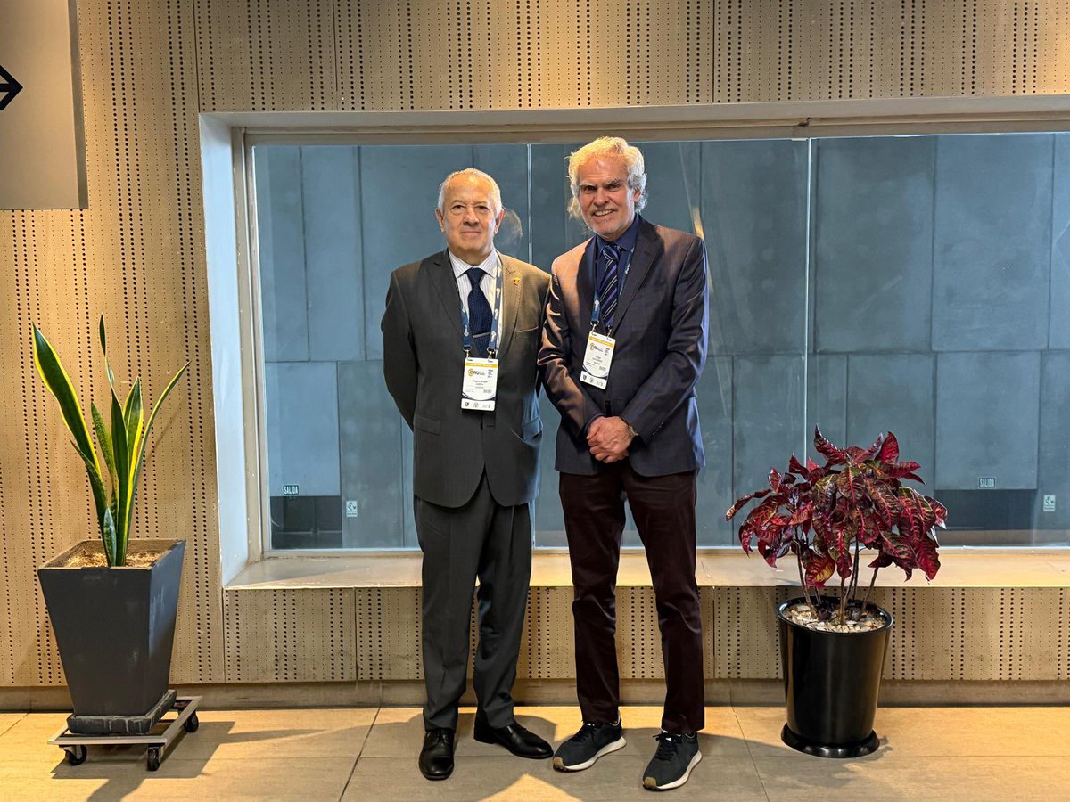 AmerUrological's tweet photo. Always a pleasure to connect with our good friend Dr. Miguel Costa and the Sociedad Argentina de Urologia.

#Urology #AUA https://t.co/Ek9zqgNDZQ