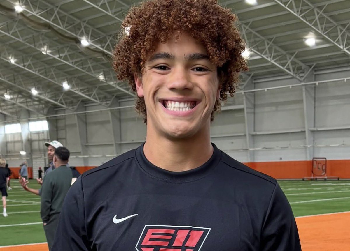 AllenTrieu's tweet photo. Columbus (Ohio) Bishop Watterson QB Dash Hoy ran 4.3 at multiple camps this summer.

Miami (Ohio) just offered. He visits Virginia Tech and Wisconsin soon.

https://t.co/zcmLrgLgjF https://t.co/nYGggRVctf