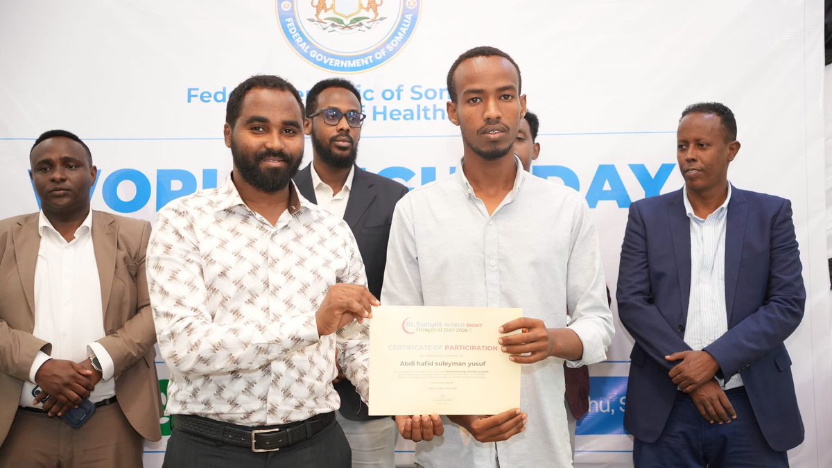DrSumaitHosp's tweet photo. #WorldSightDay2026 officially concluded with certificates awarded to Ophthalmology Workshop instructors and 50 participating students, recognizing their commitment to advancing eye-care knowledge and skills.

#DrSumaitHospital #OphthalmologyWorkshop #EyeCare #Somalia https://t.co/IEbg5Td7qA