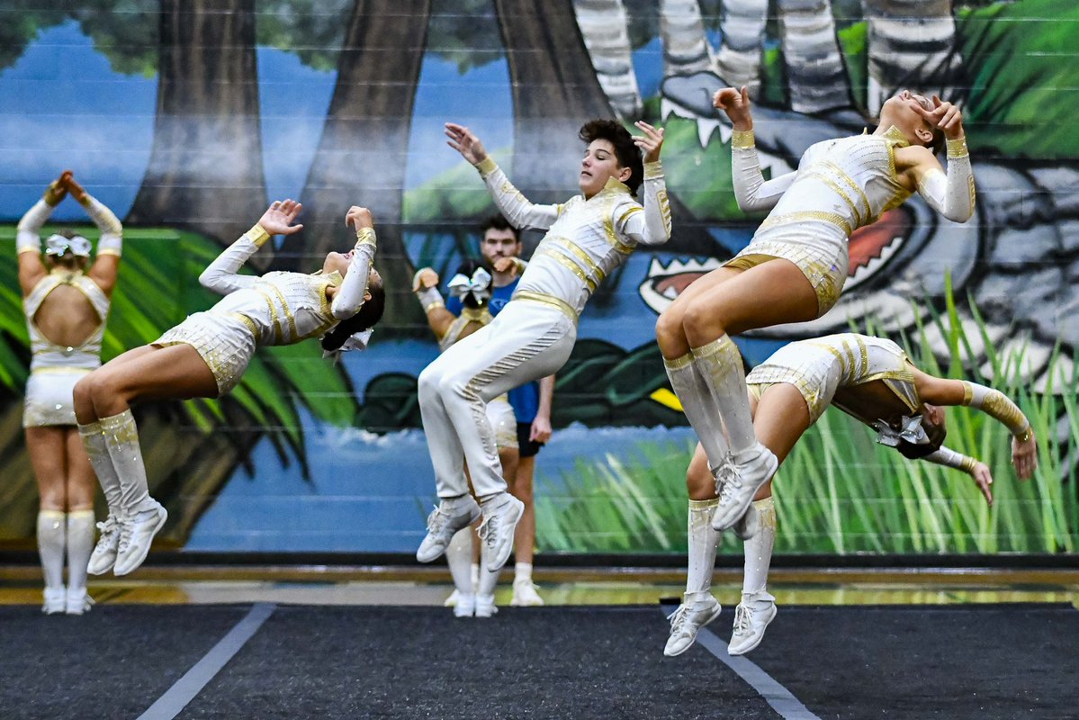 GoFlashWin's tweet photo. 🐊🐝🐾 Battle at the Bluff 2026 is in the books! More photos of River Bluff Varsity and JV Cheer, Irmo JV Cheer and Brookland-Cayce JV Cheer from the event are now on https://t.co/TBUfYUunnS. Repost and Follow. https://t.co/M9TrY2mL7Z