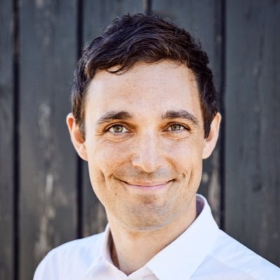 OthalaBS's tweet photo. Vil smide dansker ud af Danmark. Og vil beholde muslimerne i Danmark. Husk nu vis du stemmer på S så stemmer du på at blive exiled fra dit eget land mens de importer andre folkefærd ind i vores land! Genecial freaks ser sådan her ud #dkpol #dkmedier https://t.co/PYhW9iNKqx