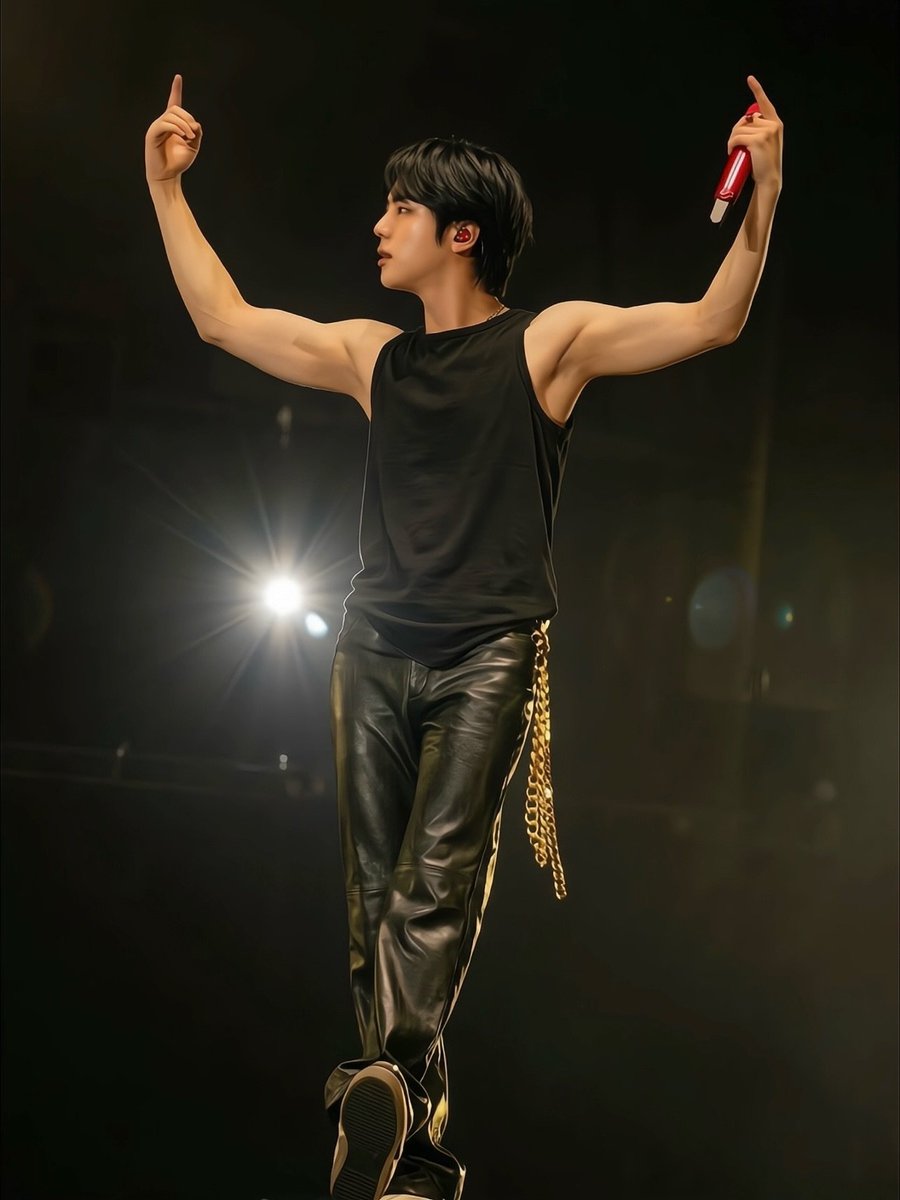 MoonJinnie41292 tweet picture