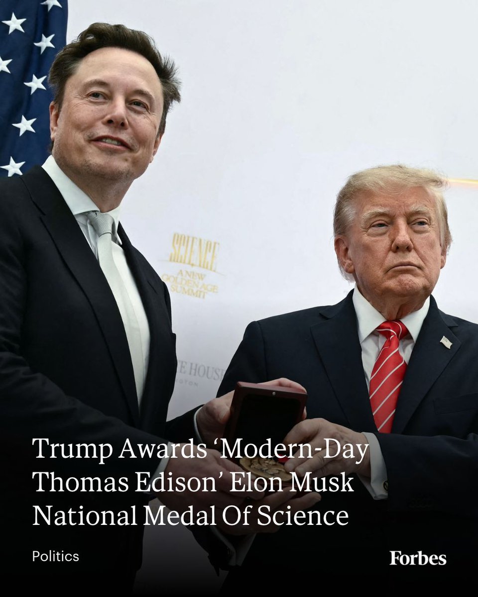 Forbes's tweet photo. President Donald Trump presented SpaceX chief Elon Musk, Nvidia CEO Jensen Huang and other tech moguls with the National Medal of Science on Thursday.
Read more: https://t.co/aBilNrDsgO
📸: Kent Nishimura/AFP via Getty Images https://t.co/fXWV7gfMCX