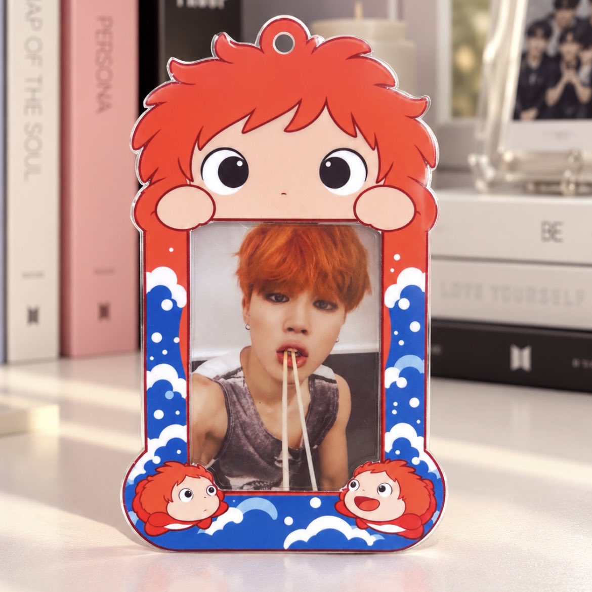 jimininmochi's tweet photo. oi moots, pra quem n sabe eu tenho uma lojinha de kpop e preciso chegar a 1k no tiktok pra vender por lá

qm puder me seguir lá no tiktok e dar rt nesse tweet seria de grande ajuda 🫶🏻

vou deixar aqui alguns holders que estão disponível na minha loja

🔗 https://t.co/Ejiss0NO3s https://t.co/nShC38t2cc