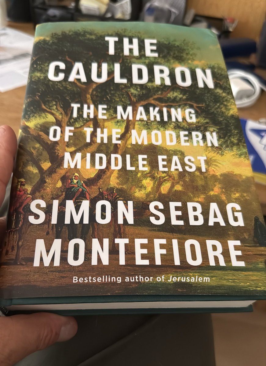 marcospeckel's tweet photo. @simonmontefiore @wnbooks @AAKnopf Waiting for your signature 🙏 https://t.co/jVrv5Wotvq