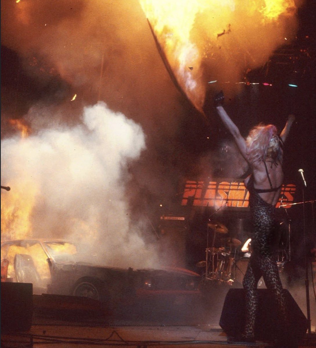 Myblackdiary93's tweet photo. Wendy O Williams of The Plasmatics https://t.co/hnu5CA4W2G