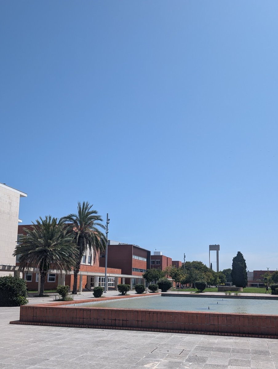 alxpnto's tweet photo. PyCon 2026 PT
#pyconpt26 #aveiro https://t.co/yR1neF7kPW