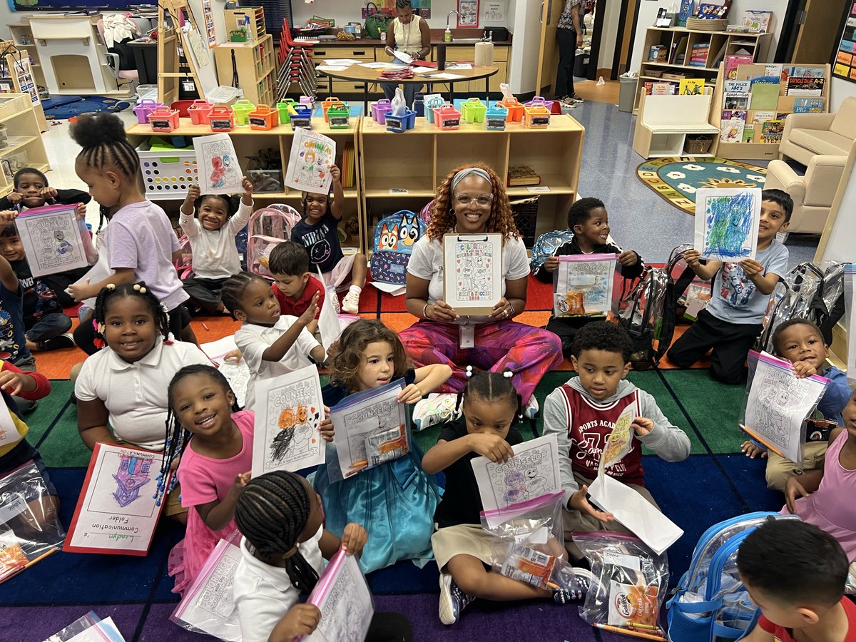 SPMITCHELL_ISES's tweet photo. PreK Spirit Week: Day 4 Coloring with the Counselor! @IsonSpringsES #ShineandSucceed @FultonZone5 https://t.co/YDra8i7JaH