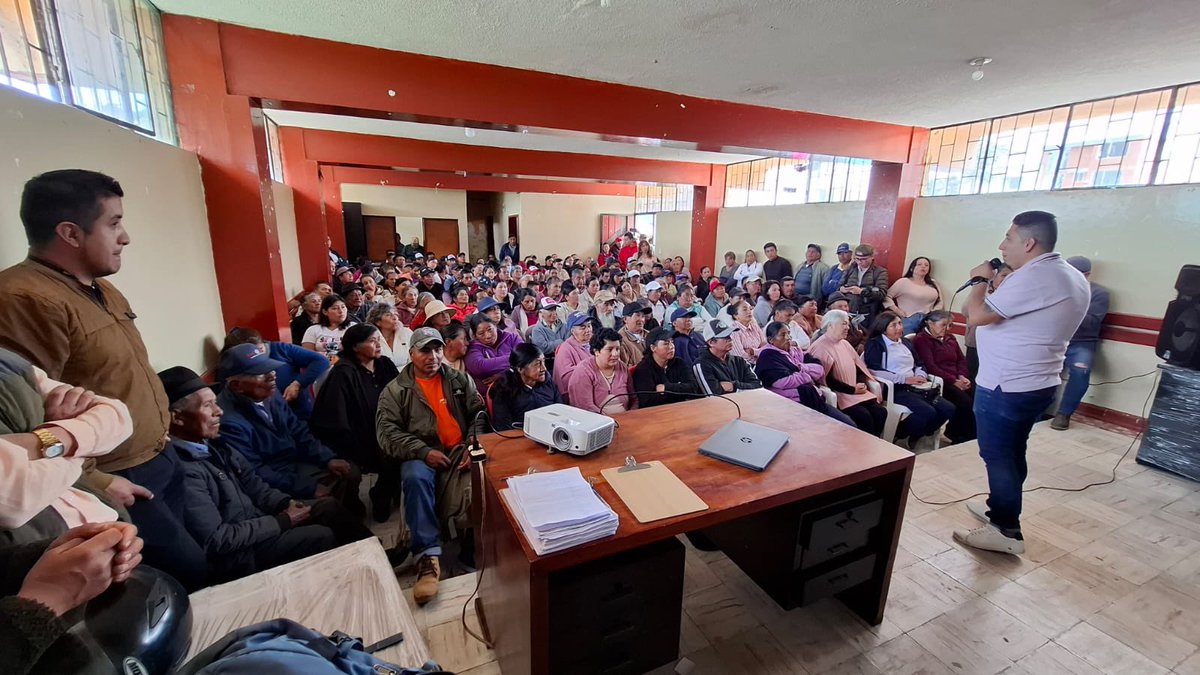 IESS_SSC's tweet photo. En articulación con el BIESS, impulsamos el Programa de Educación Financiera 2026 para acercar herramientas que ayuden a nuestras comunidades rurales y pescadoras artesanales a tomar mejores decisiones sobre sus recursos. https://t.co/I5Hc8E6X3x