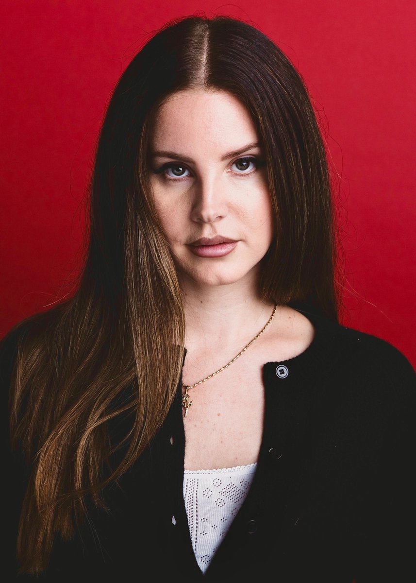 GTAVI_Countdown's tweet photo. Lana Del Rey shares a new message after she was confirmed to be a radio host in GTA 6, stating that she has been a fan of the series for years:

“One of the coolest things about this is the fact that the first time some of our family got to LA they actually knew the roads because of playing the game (GTA 5).

On so many different levels this is super special and a privilege. Can’t wait to get into the game and start playing.”

(Source: https://t.co/BLAZyV4Af6)