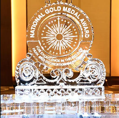 MDCounties's tweet photo. 🏆 #BaltimoreCity Recreation &amp; Parks has earned its first National Gold Medal Grand Plaque! https://t.co/Ez6R4AqBWB https://t.co/PCA0tvQ1c2