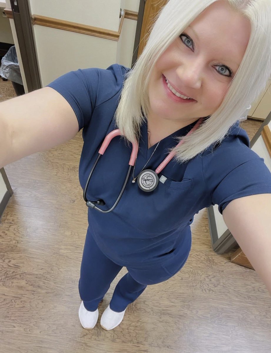 sweetsoulxw's tweet photo. I love my profession nursing career. This opportunity means a lot to me, I love saving people lives 🥰Godovereverything ##MeToo #TimesUp #SOTU #americannewsfeed https://t.co/4pDdvtaEs4