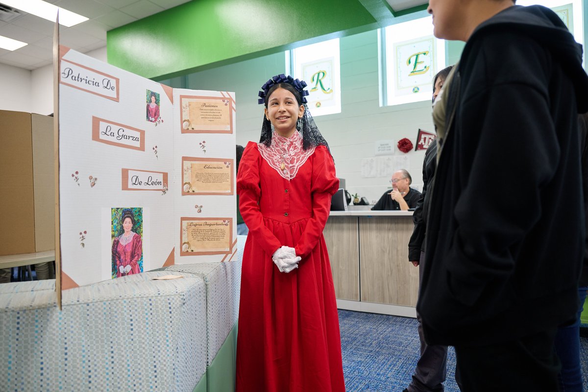 dallasschools's tweet photo. 🖼️👀 Icons spotted at @TAGinPG as students celebrate Hispanic Heritage Month! https://t.co/8azP2C2Fv7