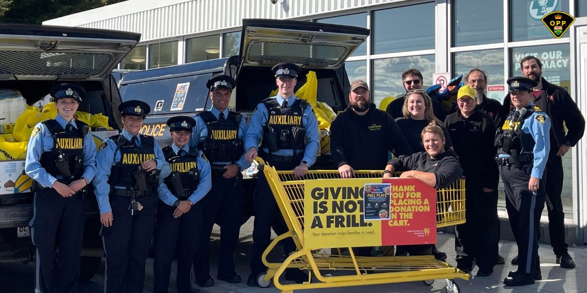 OPP_News's tweet photo. #OperationFullPlate: More than $50,200 and 60,500 lbs of non-perishable food donated.
Over 170 #OPPAuxiliary members from across the province came together for a one-day food drive, collecting non-perishable food items and monetary donations in the communities we proudly serve.
The generosity of community members resulted in an extraordinary outcome, helping provide essential food and support to individuals and families experiencing food insecurity. This achievement demonstrates the meaningful impact that can be made when we unite behind a common cause.
Thank you to everyone who contributed to Operation Full Plate. Every donation, regardless of size, helped make a difference. Your generosity, compassion and commitment to supporting others will have a lasting impact on those who need it most.
OPP Auxiliary: Volunteers for a better community.
🔗https://t.co/DG3gq4ymGV