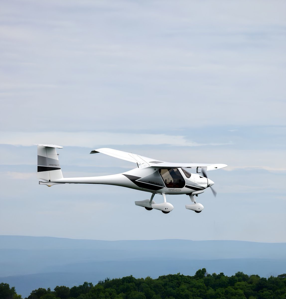 pipistrelEU's tweet photo. Expand what's possible from the left seat. 🧭☁️ 

The EASA-certified Explorer combines constant-speed propeller control, standard airbrakes and automotive fuel capability providing a versatile platform built for pilot instruction and instrument training.

https://t.co/lfgJUVRElu https://t.co/QDU3nUmd3C