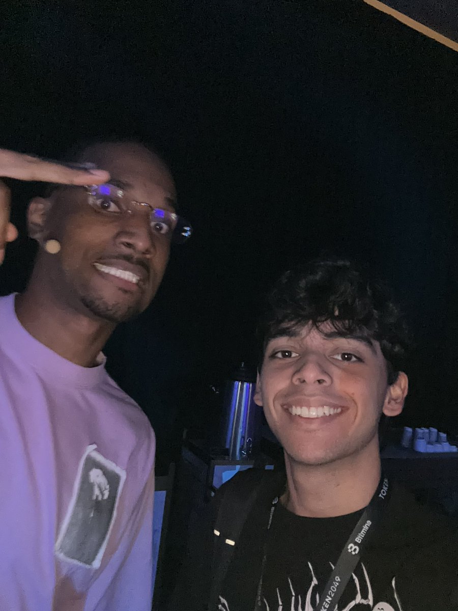 kindajeety's tweet photo. Met the final boss today @blknoiz06 https://t.co/mH4daM00Fc
