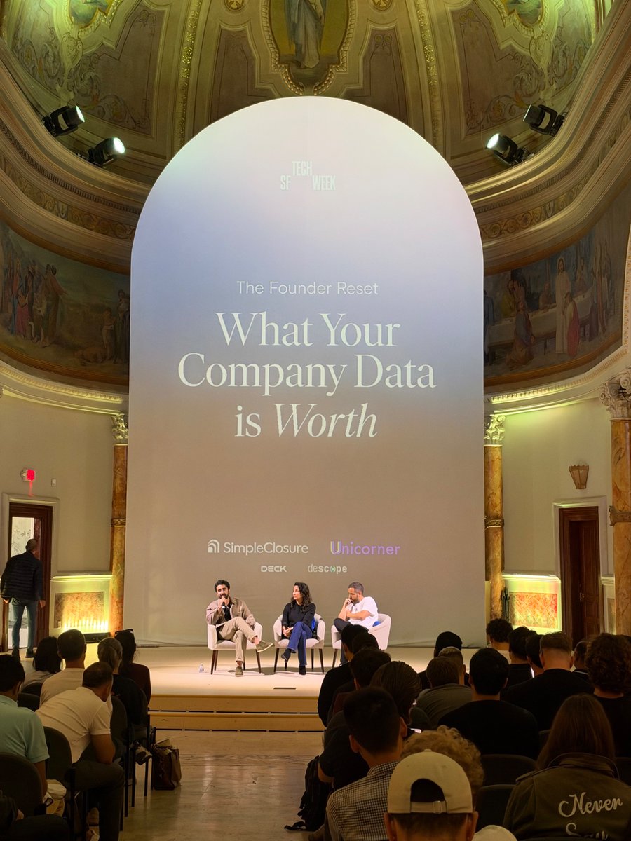 Simple_Closure's tweet photo. Selling company data is arguably the hottest topic in the startup space right now. Our panel on What Your Company Data is Worth at @Techweek_ starting now #sftechweek https://t.co/eaGEO7XVPz