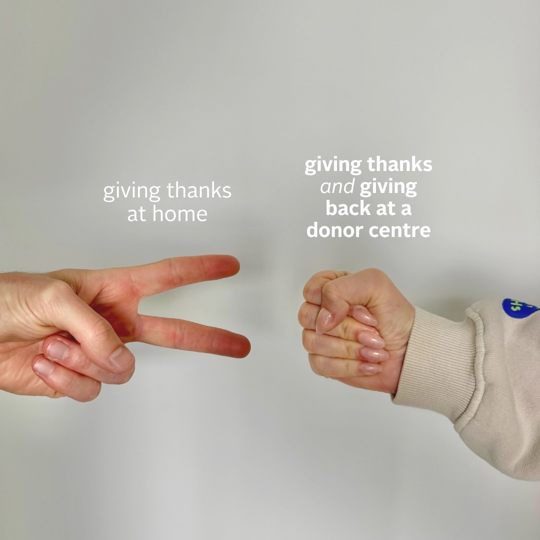 CanadasLifeline's tweet photo. If you’re thinking about donating soon, this long weekend is the perfect time to make it happen 🍂🍁  

Bring a friend, make it part of your holiday plans, and walk away feeling great knowing you helped strengthen Canada’s supply 🫶🩸 

Book now at https://t.co/e0hC6vDTBu. https://t.co/C20qzGkBA0