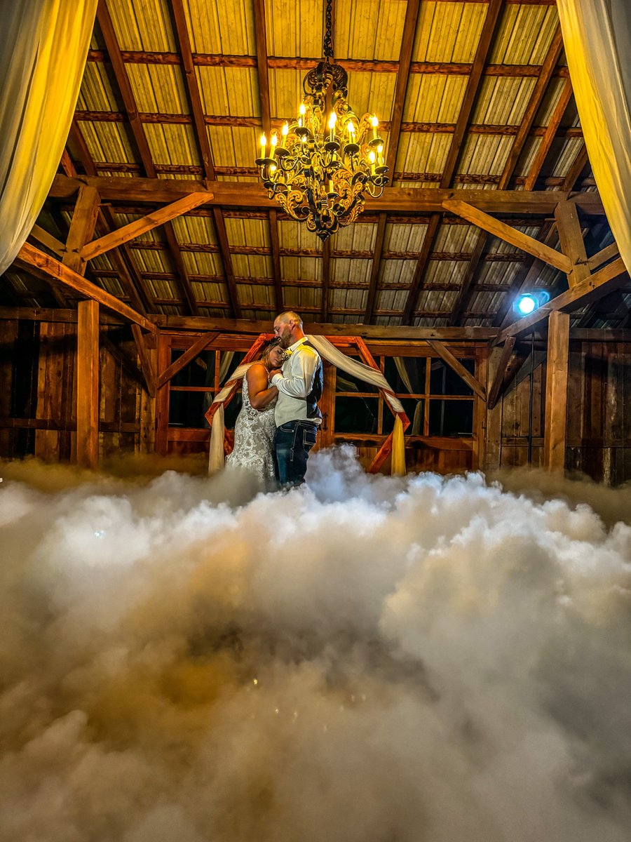 DJJimmy_T's tweet photo. We don't follow wedding trends. We create timeless celebrations.
Book Now: https://t.co/QHW2LUytju
Venue: @thegardensatbf
#DJJimmyT #StressFreeEvents #ProfessionalDJ #PartyPlanning #EntertainmentServices https://t.co/vmHZPMXL32