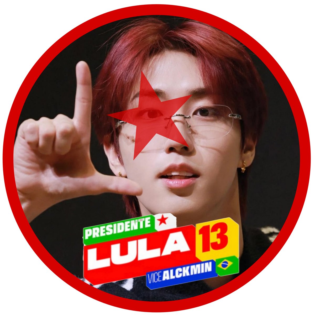 mimopabo's tweet photo. fiz adesivo do minho e do jisung com lula!! minsung petista ⭐️❤️
#STAYsComLULA #FandomsComLula https://t.co/qEHn70OsvE