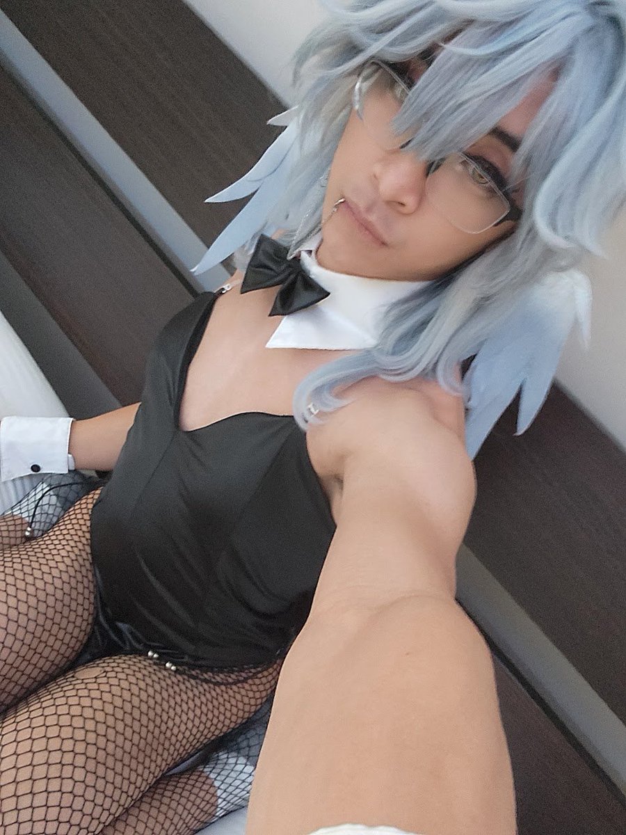 kiboyr's tweet photo. lets put sunday back in a bunny suit 

#honkaistarrail #hsr #cosplay #sundayhsr #honkaistarrailsunday https://t.co/cuLY06jFsR