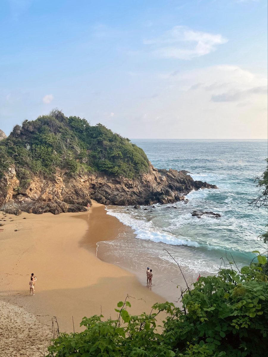 Arnulfis00's tweet photo. Necesito regresar a #zipolite

#playazipolite #nudismo #playadelamor #playagay #zipoliteoaxaca #gay #gayboy #playanudista #mexico https://t.co/ilr0c6EslW