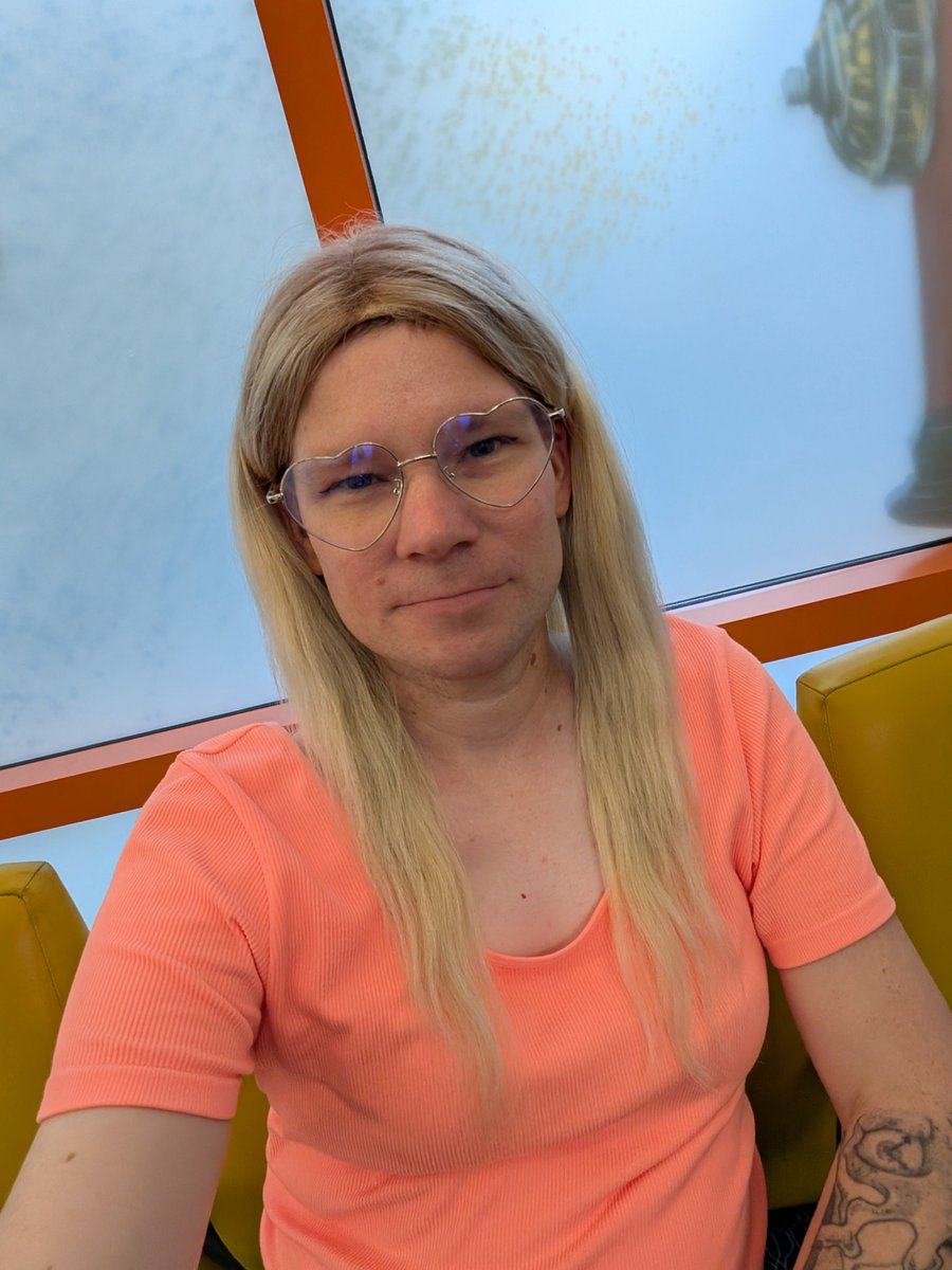 Steph24124's tweet photo. Currently seeking adult content partner in NYC trans or cis woman please 🙏
#OnlyFans #adultContent #porn https://t.co/6jZyfegSgk